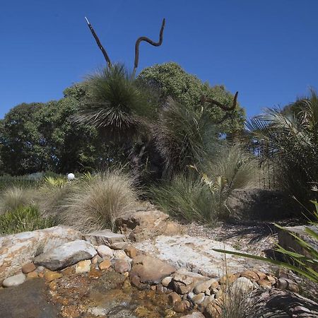 The Lakes Beachfront Holiday Park Lake Tyers Beach Buitenkant foto