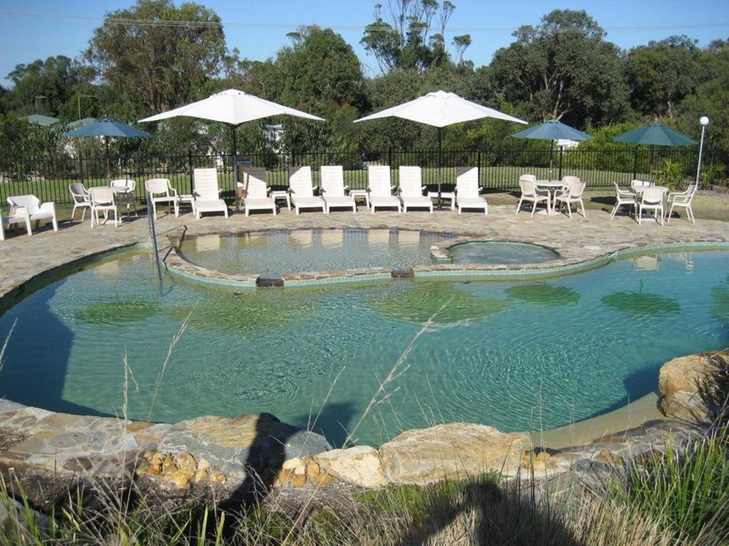 The Lakes Beachfront Holiday Park Lake Tyers Beach Buitenkant foto