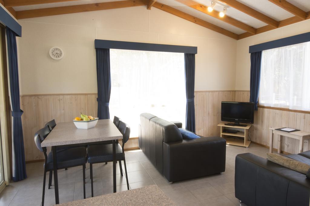 The Lakes Beachfront Holiday Park Lake Tyers Beach Buitenkant foto