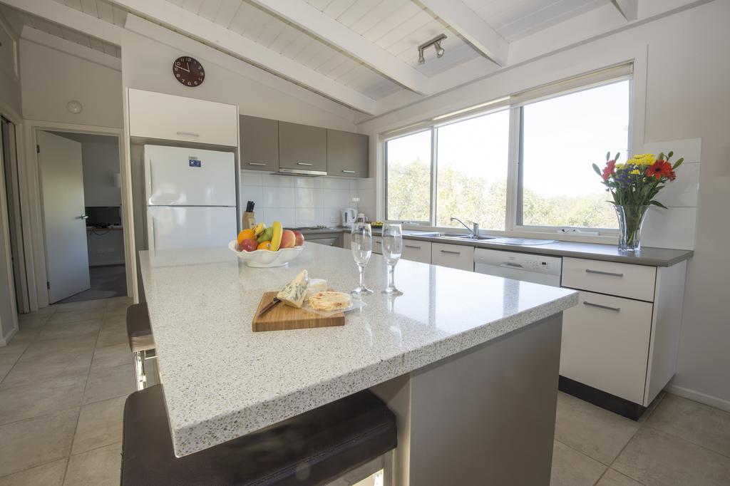 The Lakes Beachfront Holiday Park Lake Tyers Beach Buitenkant foto